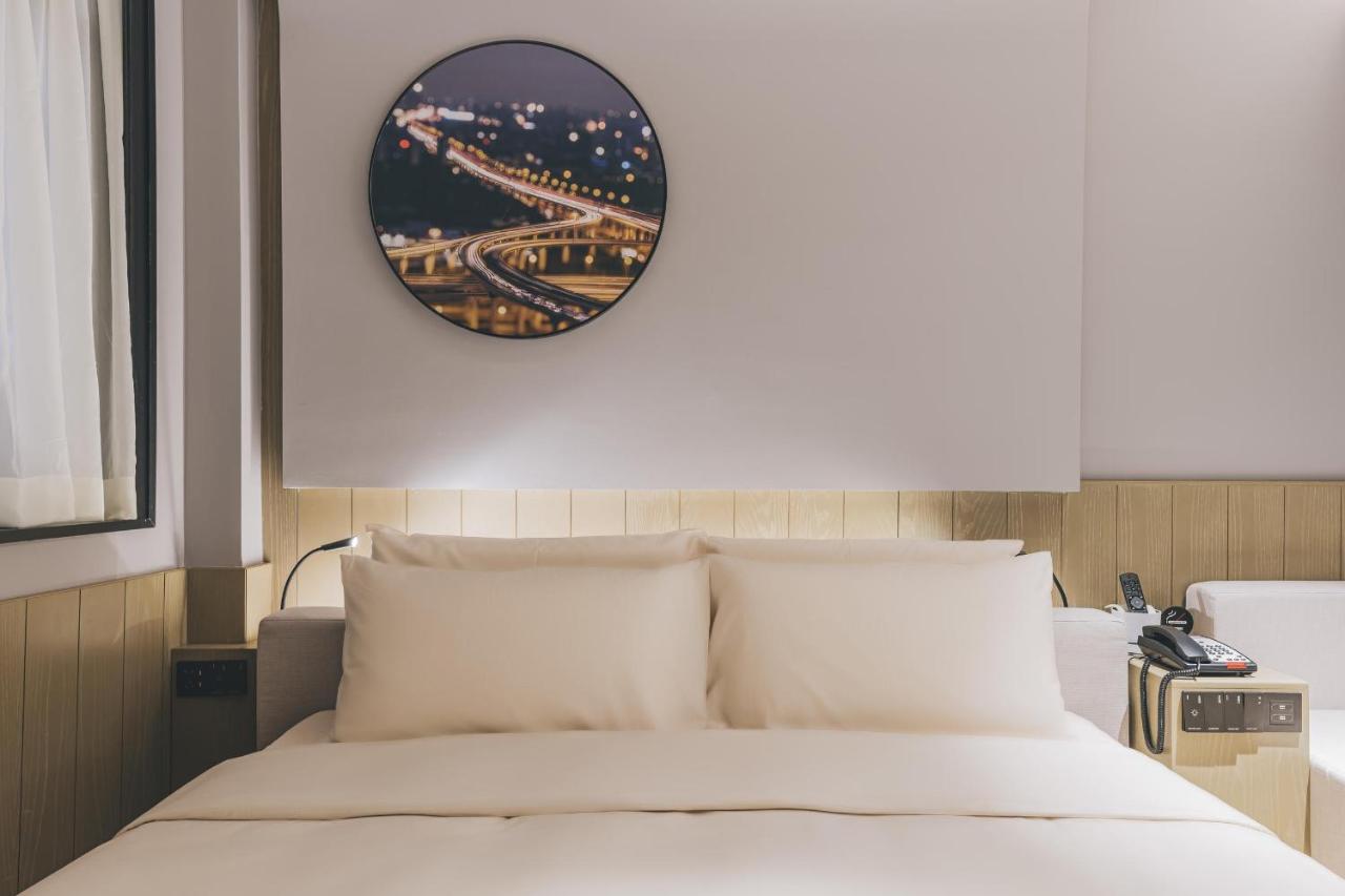 Atour X Hotel The Bund East Nanjing Road Xangai Exterior foto